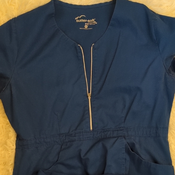 Butter-Soft Stretch Navy Zip-Up Top And Bottom Set - Picture 1 of 6